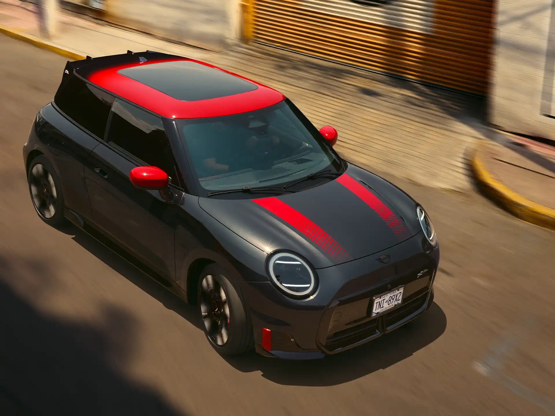 MINI John Cooper Works – J01 JCW näkymä päältä